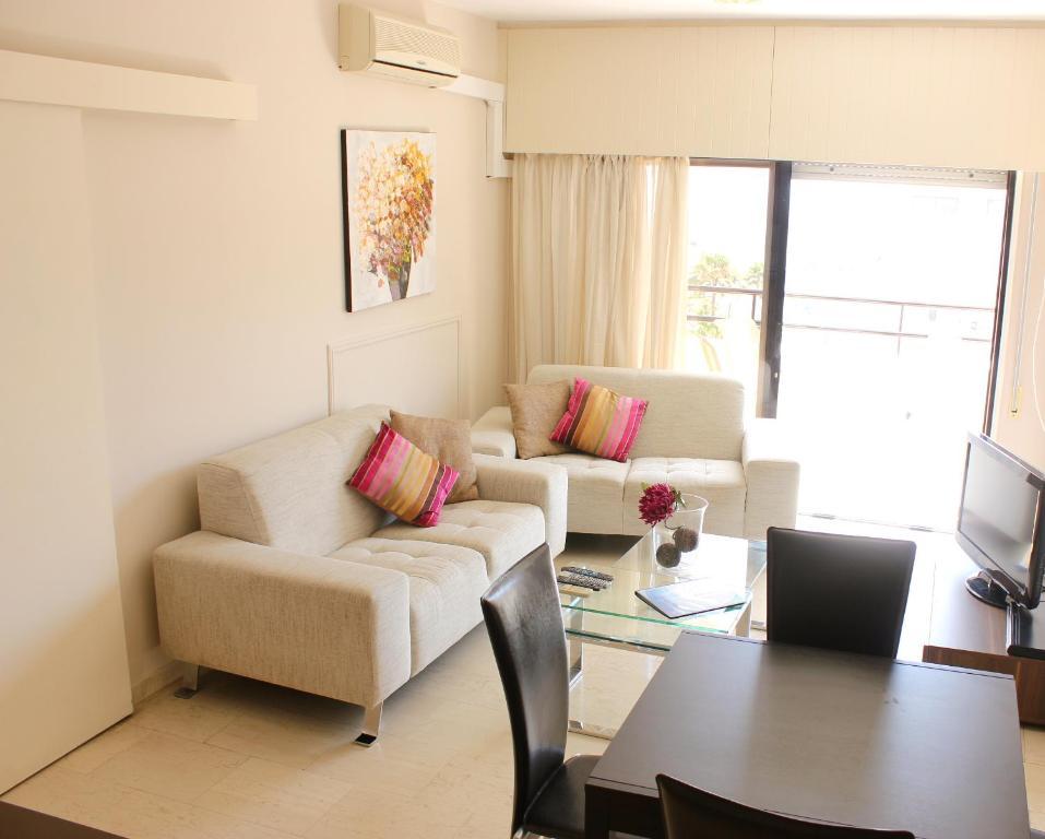 River Beach Apartments Limassol Habitación foto